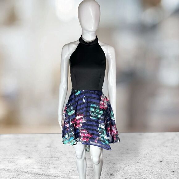 Hot Gal High High Low Sleeveless Black Top Floral Print Bottom - Picture 3 of 8